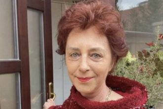 flavia grosan a murit medicul cunoscut pentru raspandirea teoriilor conspiratiilor privind vaccinul suferea de cancer 691da99e5f4ea
