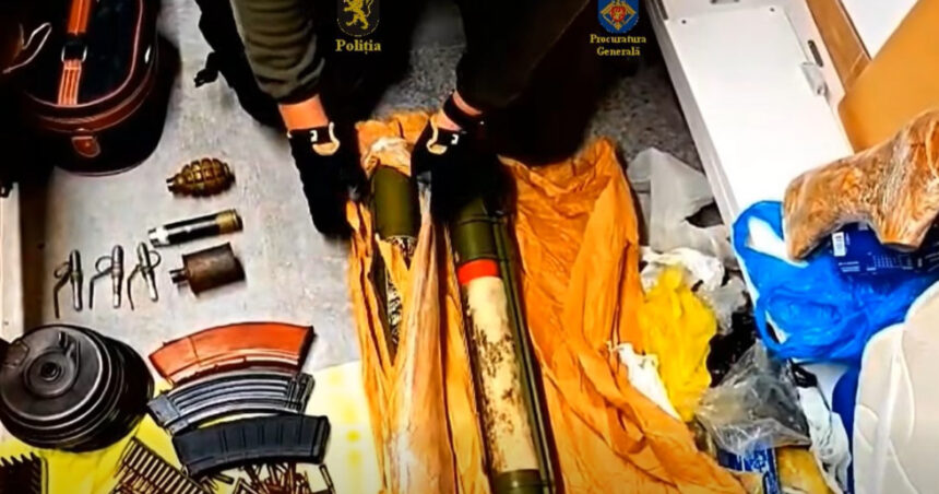 fortele speciale de la chisinau au descoperit un adevarat arsenal la un grup criminal grenade kalasnikov aruncatoare rpg 6909fb270e56b