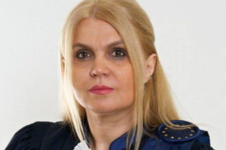 fost judecator cedo discursul politic este fundamentul unei democratii poate include termeni care socheaza sau deranjeaza 691246a4754f9