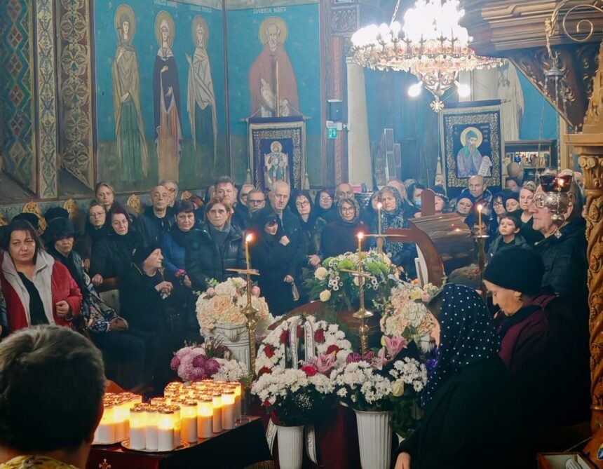 foto ips teodosie va oficia slujba de inmormantare a parintelui nicolae madalin de la biserica sfantul mare mucenic gheorghe din mangalia 692748985bbc6
