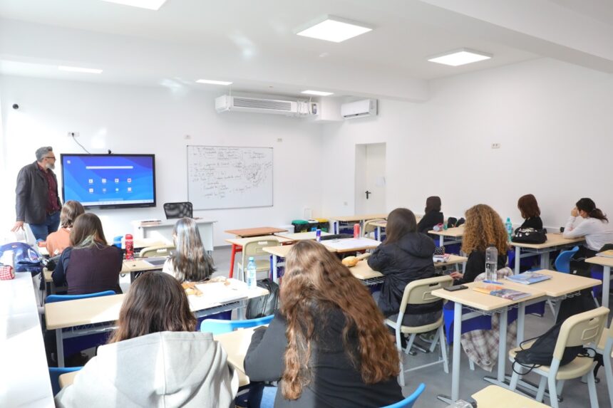 foto primaria constanta anunta ca modernizarea liceului teoretic george calinescu avanseaza conform graficului vezi aici ce presupun lucrarile 691f193f8d257