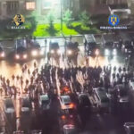 foto video perchezitii masive la constanta 15 persoane retinute au fost confiscate zeci de arme albe droguri sute de mii de euro si 15 masini de lux 691efd4d4c9b4