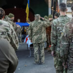 gafa mortala a armatei ucrainene piloti de elita au fost ucisi de o racheta balistica in timp ce erau decorati in aer liber 6909e2880de4b