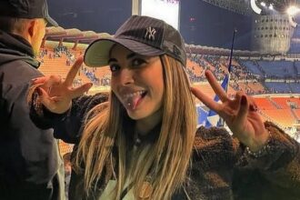 galerie foto cea mai infocata fana a lui inter a reactionat dur sa i cereti scuze lui cristi chivu 6911ae04d9f04
