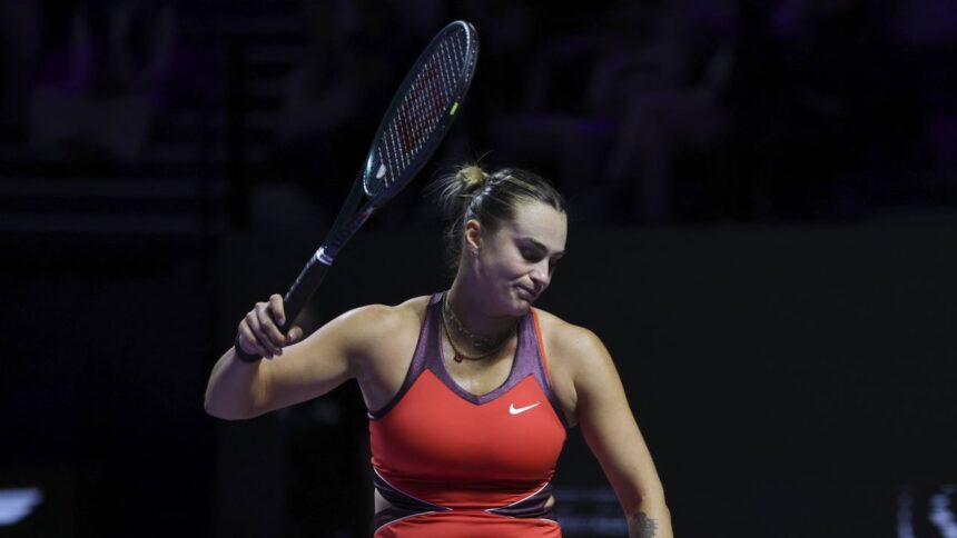 galerie foto comportament nedemn din partea sabalenkai la turneul campioanelor antrenorul sau nu a mai putut suporta rusinea 690b087e1bdd9