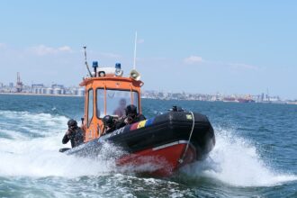garda de coasta data in judecata de sute de angajati 692a429615e61