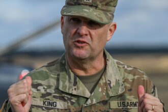 generalul american curtis king vom continua sa ne mentinem angajamentul deoarece facem parte din nato impreuna cu romania 6925edddca978