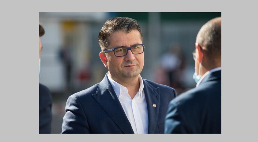 iata ce ii transmite tribunalul fostului primar decebal fagadau este vizat procesul cu institutia pe care a condus o 69097ba5138bb