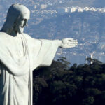 iisus nu a aparut pe un deal din franta anunta vaticanul o localnica sustine ca l a vazut pe mantuitorul de 49 de ori 6914add0964a8