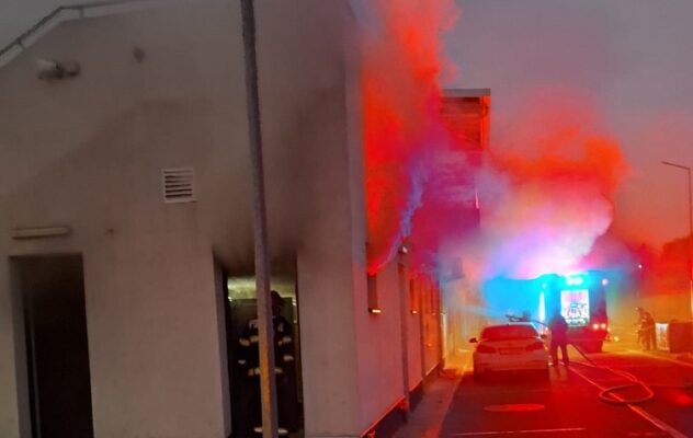 incendiu la vestiarele stadionului din cernavoda 6916e9db7daa9