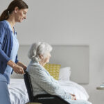 ingrijiri medicale la domiciliu pentru neasigurati ce include pachetul minimal cnas ce servicii primesc persoanele asigurate 691bffcb829d7