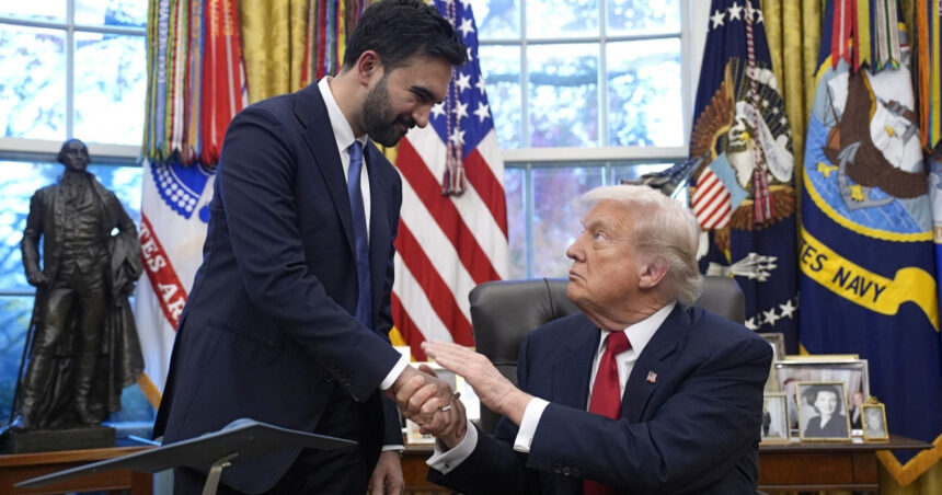 intalnire surprinzatoare in biroul oval donald trump l a primit pe primarul new york ului cu care a avut replici dure in campanie 69216c6fd725c