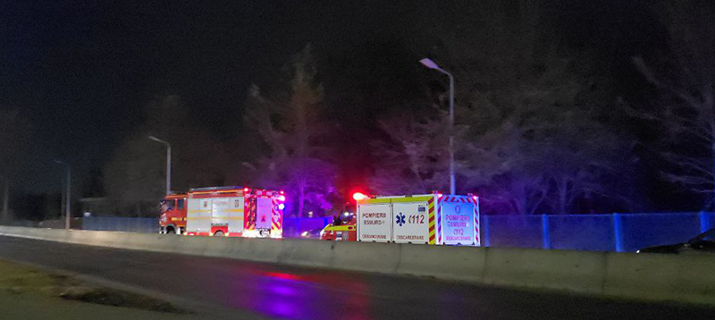 interventie majora a pompierilor la cumpana unde arde o casa au fost anuntate enel si congaz 69208a611d383