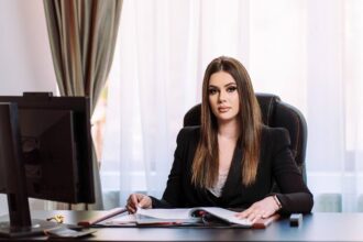 interviu cu irina constandache avocat in baroul constanta despre cat mai costa un divort statutul de vedeta in instanta si sarbatori umbrite de violente asupra femeilor 692284b0c9ddc