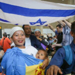 israelul vrea sa repopuleze nordul tarii cu mii de indieni urmasi ai unui vechi trib mentionat in biblie 692439806fb64