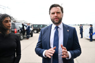 jd vance a marturisit ca ar vrea ca sotia sa usha care provine dintr o familie hindusa sa se converteasca la crestinism 69065e88a6f3d