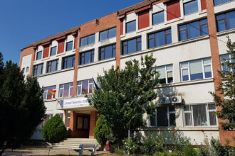 liceul teoretic callatis din mangalia fara contabil angajarile sunt blocate iata ce spune sorin mihai seful isj constanta 691caeb0e0707