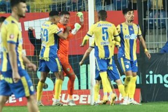 live text petrolul ploiesti otelul galati primul meci al zilei de la 1430 sarbatoare pentru sergiu hanca 690f0b0d703e3