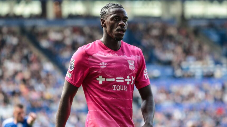 manchester united data in judecata de axel tuanzebe care e motivul 6914ac4e948b8