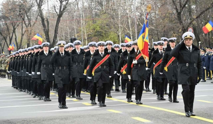militari ai fortele navale romane sarbatoresc ziua nationala in sase orase 6927f08ed1a6b