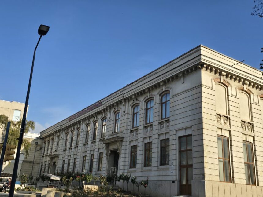 muzeul de arta constanta va gazdui finisajul expozitiei atelier 69055f7f7409d