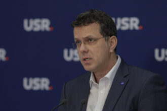 news alert o parte din conducerea usr vrea sa ii retraga sprijinul politic lui ionut mosteanu liderii partidului intra in sedinta surse 69296707d2ee8