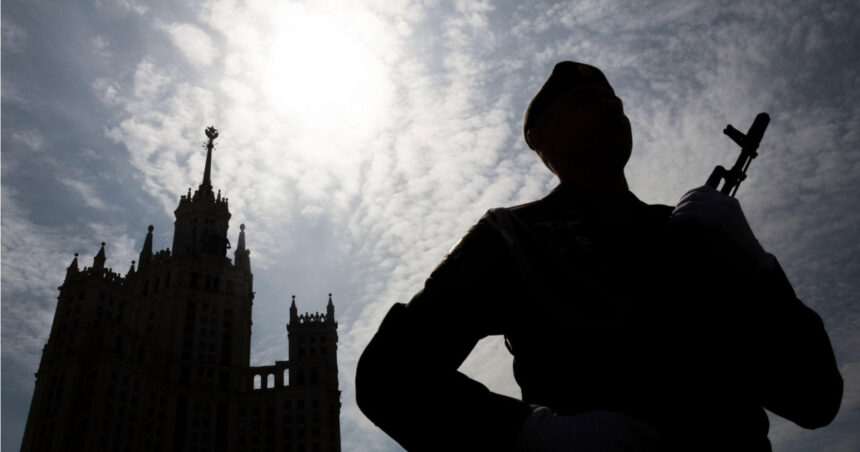 nu le pasa pe cine scot din joc practica revoltatoare in armata lui putin soldati rusi executati de catre propriii comandanti 6906e7a43df92