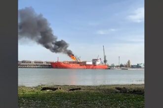 oficial locuitorii din plauru evacuati pericol major de explozie la o nava lovita de dronele rusesti 691aec95e5194