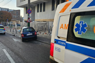 oficial politist baut implicat in accidentul de la la intersectia dintre bulevardul mamaia si strada i g duca doua femei au fost ranite 69072285a8592