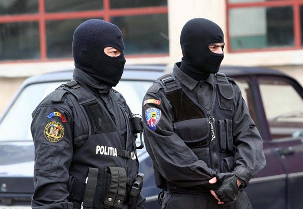 operatiunea calul troian zeci de perchezitii domiciliare in judetele constanta si tulcea precum si in capitala 691dc7bae5283