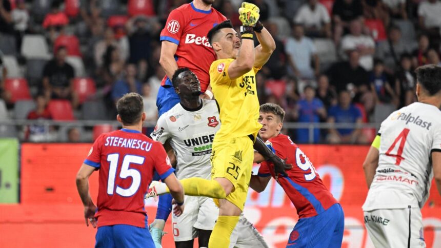 out inainte de hermannstadt fcsb un titular s a accidentat pe scarile autocarului are trei copici 690f54d9afc3d