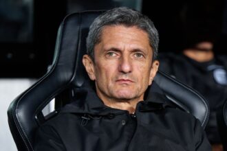 paok ul lui razvan lucescu a spulberat echipa lui andrei ivan in campionat 6907bcb3415ac