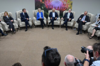 planul de pace in forma sa actuala respins de aliatii occidentali ai ucrainei granitele nu trebuie modificate prin forta 6921f1e954bc8