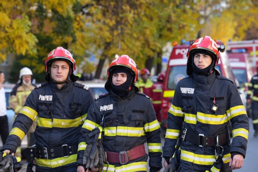 planul rosu activat dupa o explozie intr un bloc doua persoane au suferit arsuri 6915916557574