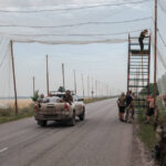 plasele de pescuit vechi din franta au fost transformate in scuturi impotriva dronelor rusesti din ucraina functioneaza atat de bine 6910ce6899369