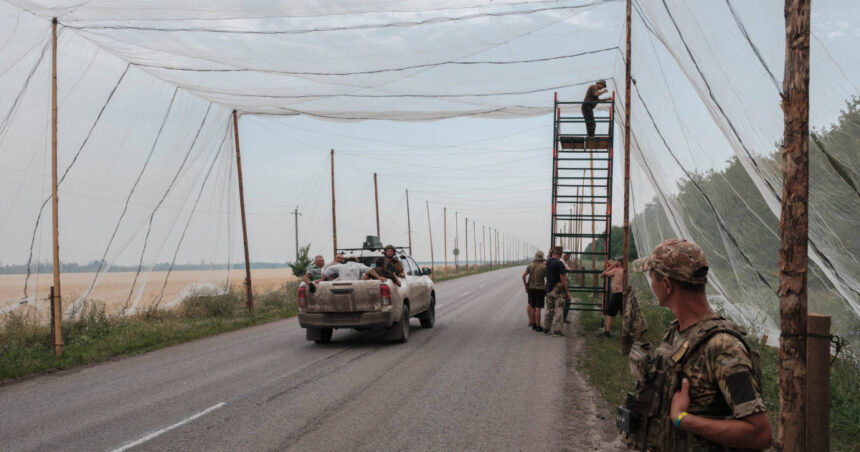 plasele de pescuit vechi din franta au fost transformate in scuturi impotriva dronelor rusesti din ucraina functioneaza atat de bine 6910ce6899369