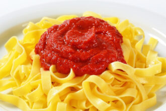 politia italiana a confiscat zeci de tone de pasta de tomate etichetata in mod fals drept made in italy 691f6eeb29e3a