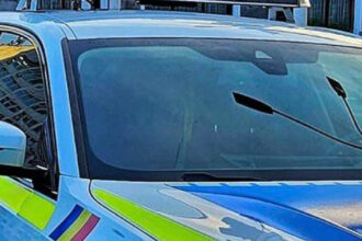 politist inculpat pentru proxenetism si trafic de persoane el a recrutat o femeie pe care a obligat o sa se prostitueze in europa 69289798554ba