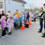 politistii din ovidiu discutii interactive cu elevii de la scoala primara nr 4 din poiana despre regulile de circulatie si prevenirea infractiunilor iata ce le a placut cel mai mult micutilor din v 692078d0e5536