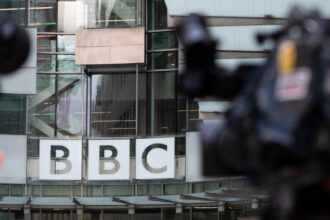 postul bbc hotarat sa conteste procesul lui trump pentru defaimare nu exista temei 691b7314741e0