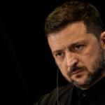 prima reactie a lui volodimir zelenski dupa ce fostul sau partener de afaceri a fugit din tara pentru a scapa de arest 69125bb410532