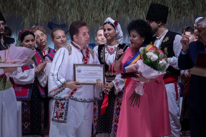 primaria cumpana sarbatoreste ziua nationala a romaniei cu ceremonii militare si un spectacol folcloric 69287a88d70e2