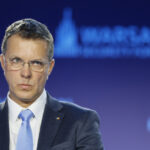 reactia ministrului apararii dupa ce numele sau a aparut intr un dosar de cumparare de influenta cu un milion de euro 690e2106be852