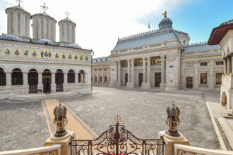 reactia patriarhiei dupa scandalul piesei pe versuri de radu gyr cantate in catedrala nationala o asociere lipsita de temei 6907977c34229