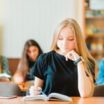 reducere drastica a burselor scolare in judetul constanta peste 15 000 de elevi nu se mai regasesc pe listele beneficiarilor 690d73d8096a6