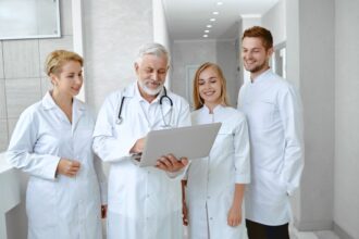 rezidentiat 2026 trei tineri din constanta in top 100 la medicina medicina dentara si farmacie 691e071d99485