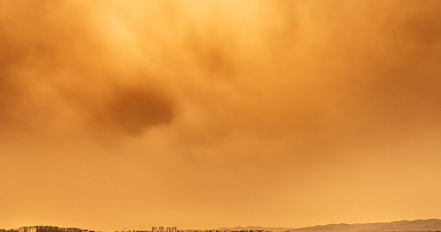romania sub un nor de praf saharian anm anunta ca depunerile vor fi vizibile in mai multe regiuni 691f284c5c000