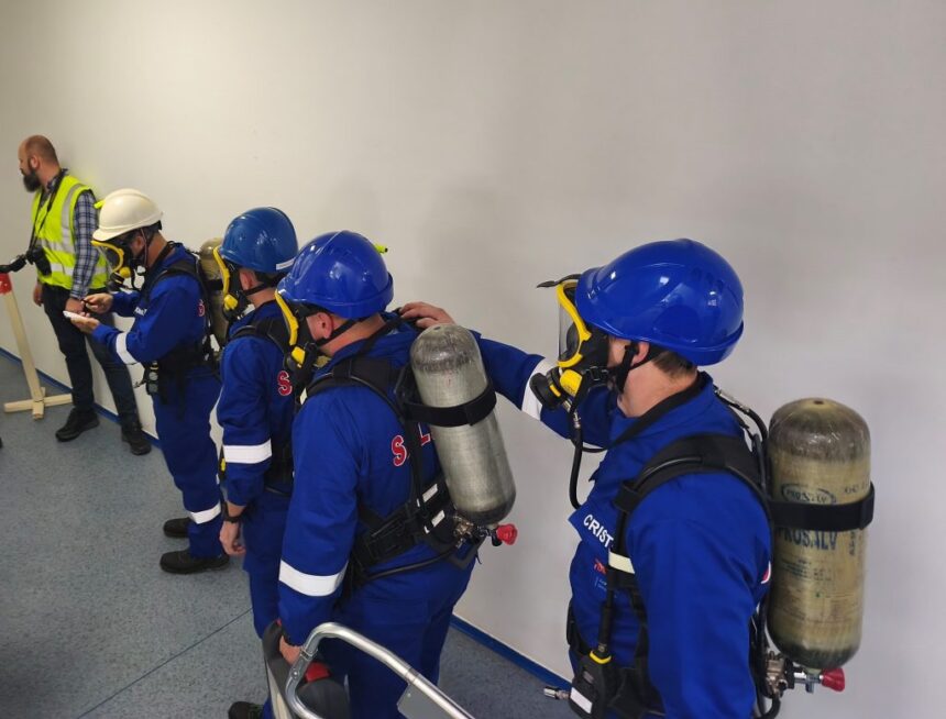 salvatorii de la petromidia au castigat din nou concursul national de salvare miniera si de suprafata 69205caedbef1