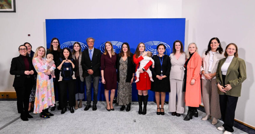 schimbare istorica la bruxelles parlamentul european recunoaste dreptul eurodeputatelor de a vota si in concediul de maternitate 6915e33074d9a