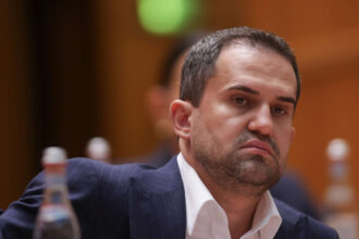 senatul a respins motiunea simpla a aur impotriva ministrului transporturilor ciprian serban 691b56f495913